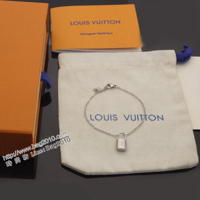 Louis Vuitton新款飾品 路易威登時尚百搭款 LV項鏈手鏈耳釘鎖頭套裝  zglv1880
